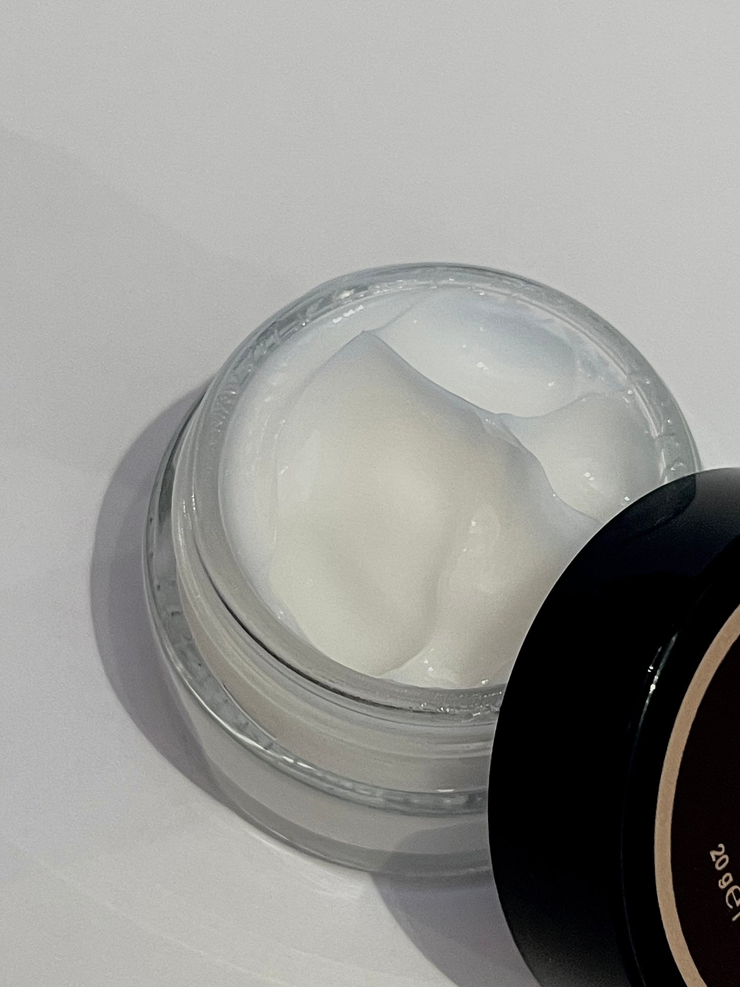 Mikaela Beauty - Koffee Reduce Eye Puffiness Cream