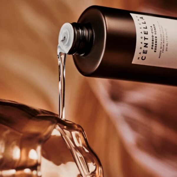 Skin 1004 Madagascar Centella Probio-Cica Essence Toner 210ml