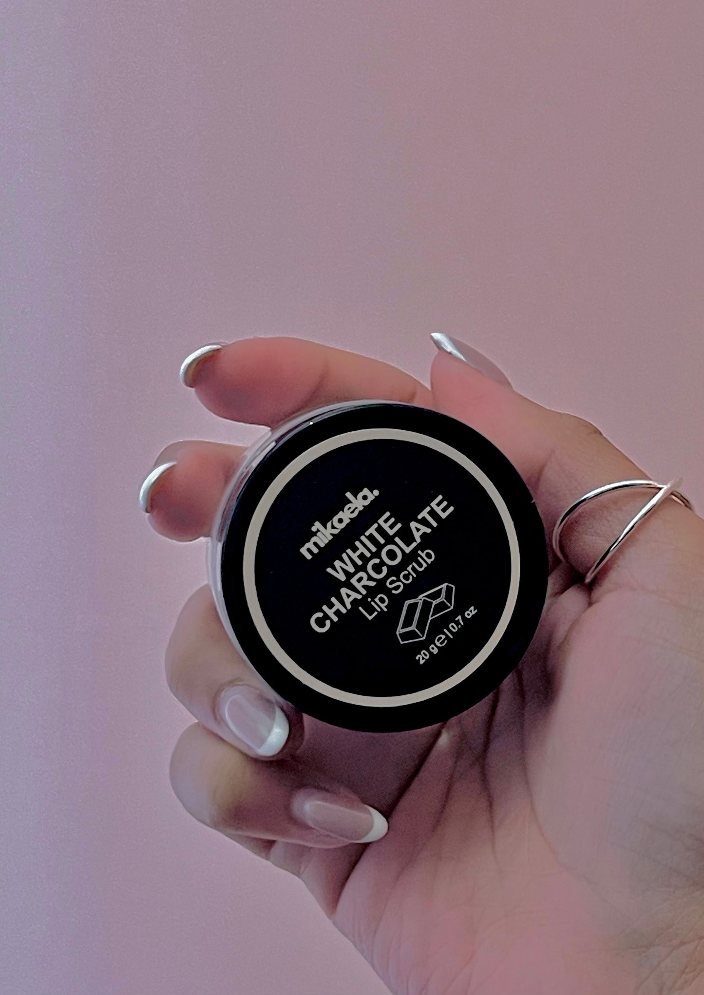 Mikaela Beauty - White Charcolate Lip Scrub