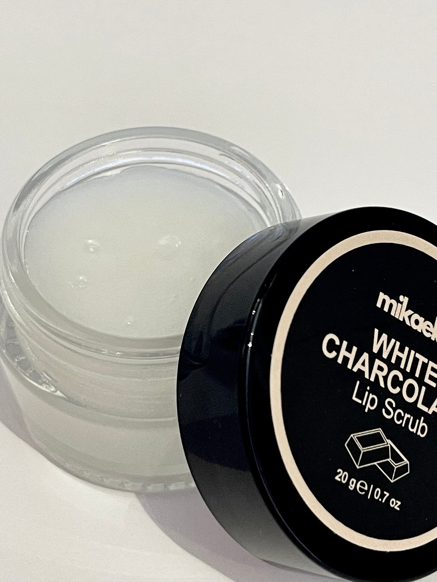 Mikaela Beauty - White Charcolate Lip Scrub