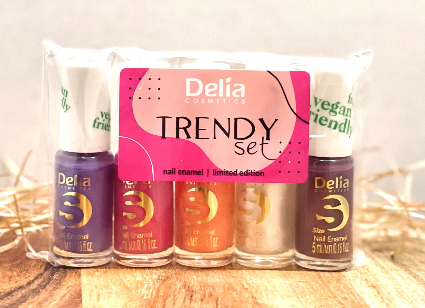 Random Colour Delia Nail Enamel/Polish Limited Edition Trendy Set