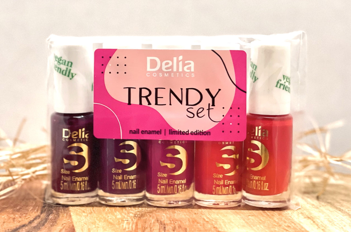 Random Colour Delia Nail Enamel/Polish Limited Edition Trendy Set